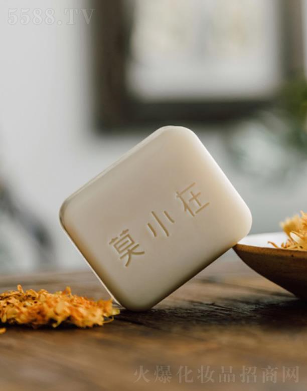 �G����Ī�ϻ��yƷ���޹�˾��ĪС�ڽ�K���澏��