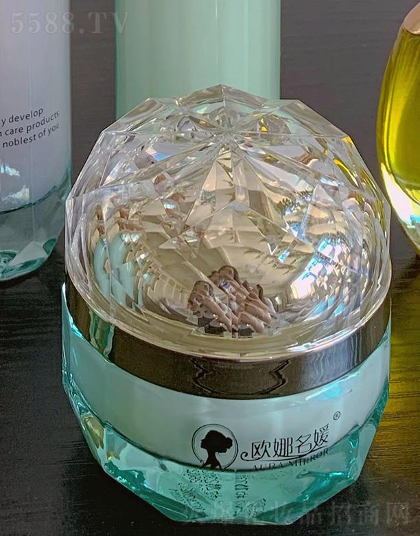 �V���������ݻ��yƷ���޹�˾���W�����²�ɫ���A��˪ 50g